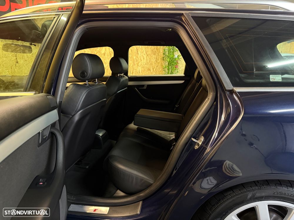 Audi A4 Avant 2.0 TDi S-line - 9
