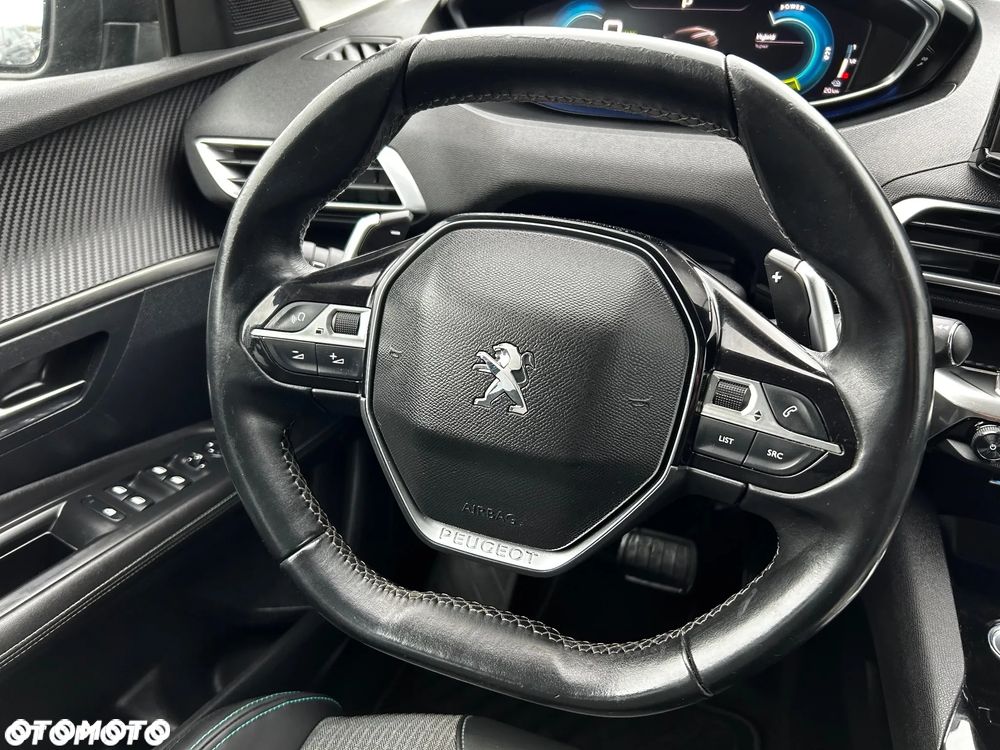 Peugeot 3008 225 e-EAT8 Allure - 22