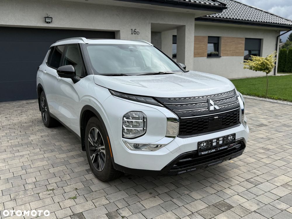 Mitsubishi Outlander 2.4 4WD CVT Intense - 1