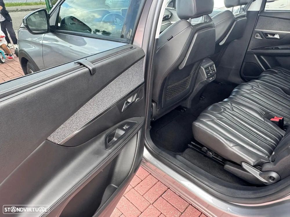 Peugeot 5008 1.2 PureTech GT Pack EAT8 - 9