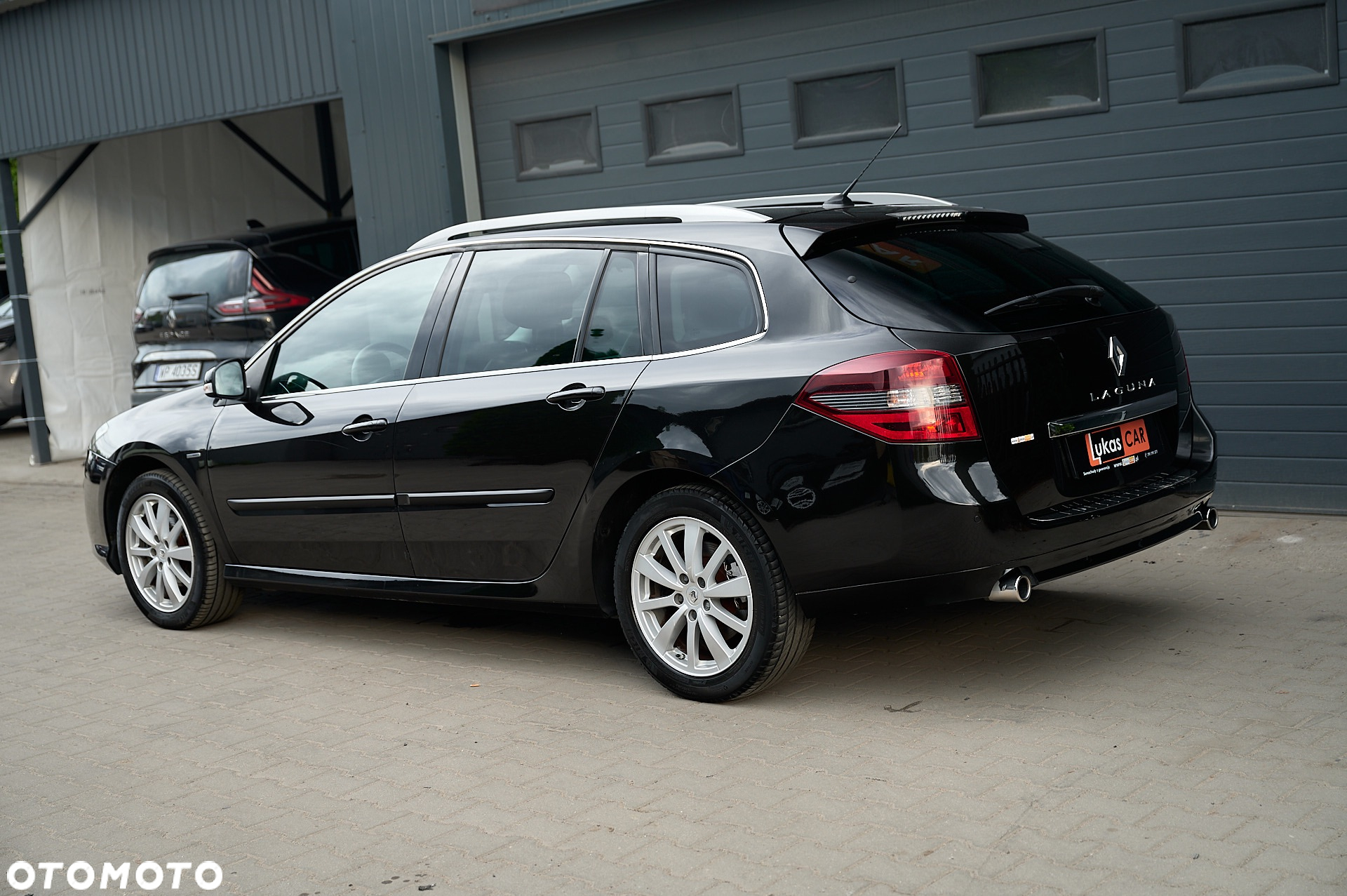 Renault Laguna Grandtour ENERGY dCi 130 FAP Start-Stop Bose Edition - 9