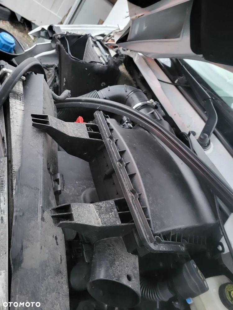 Mercedes-Benz Sprinter - 13