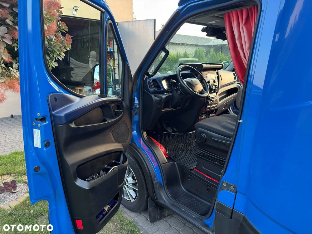 Iveco DAILY - 22