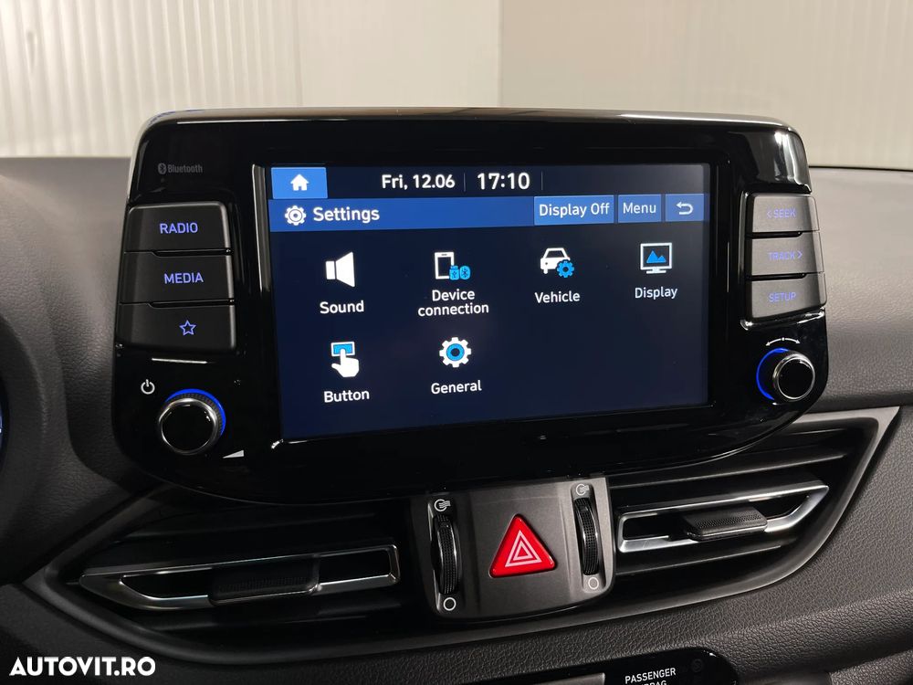 Hyundai i30 1.5 110CP M/T Highway - 16