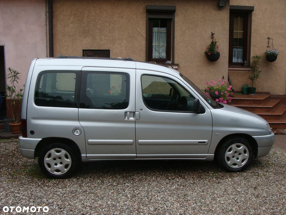 Citroën Berlingo Multispace 1.4i Plus Top-Edition - 3