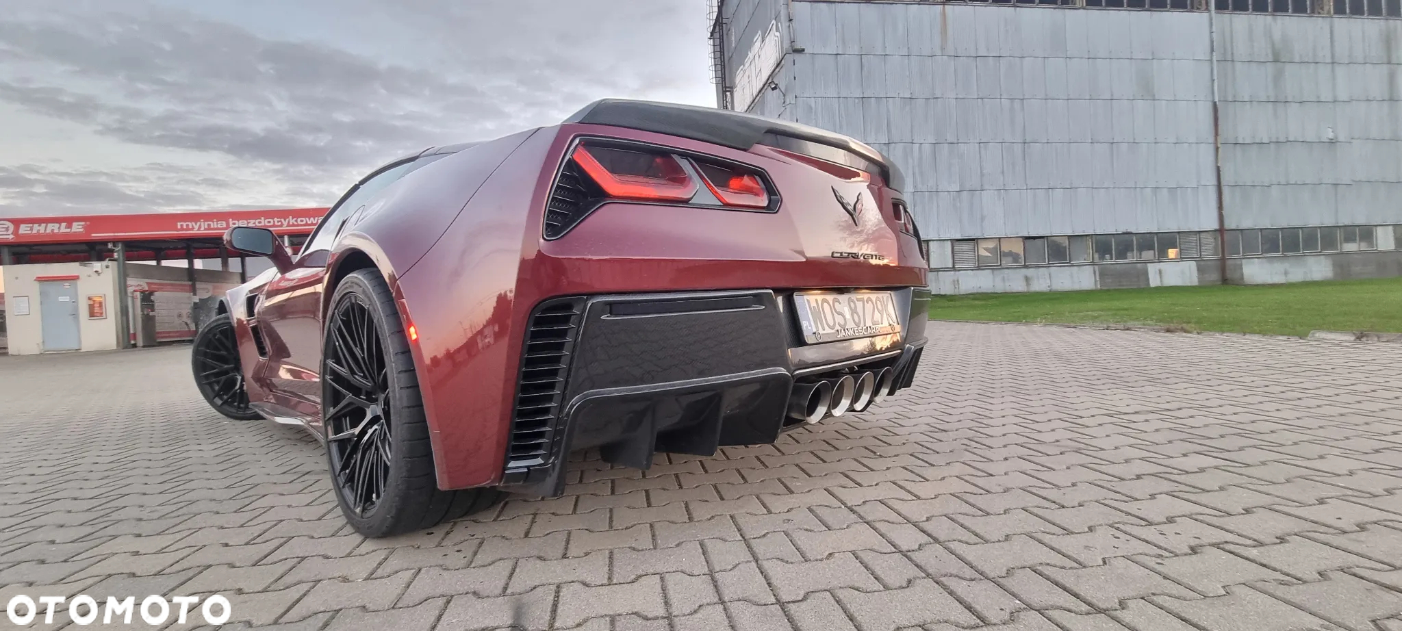 Chevrolet Corvette - 8
