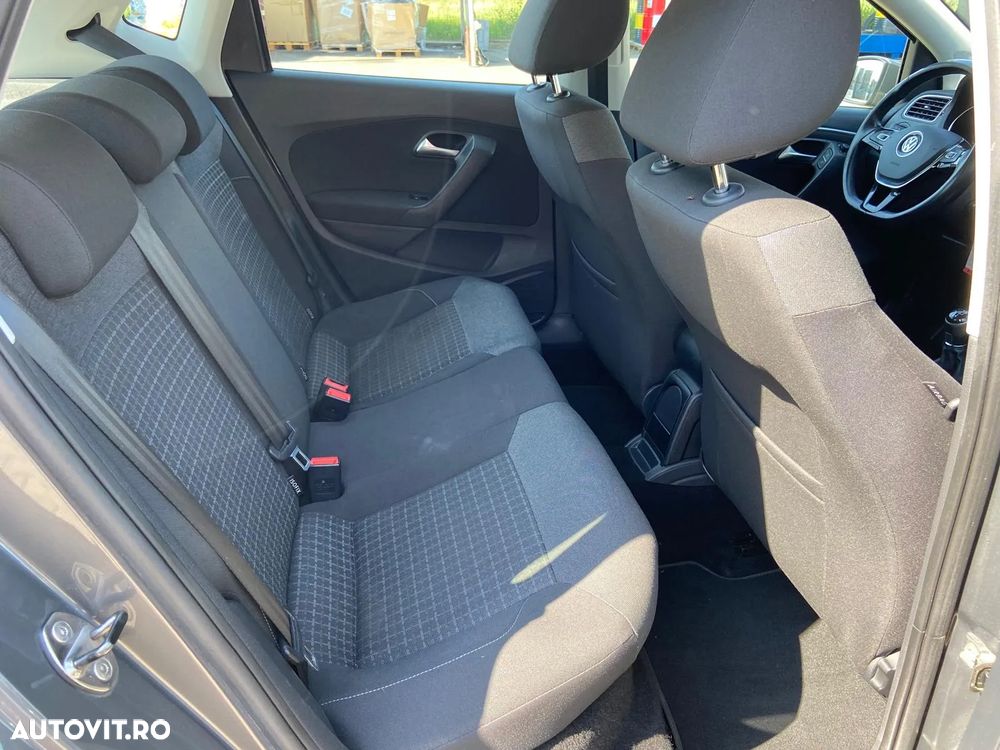 Volkswagen Polo 1.4 TDI (Blue Motion Technology) Comfortline - 13