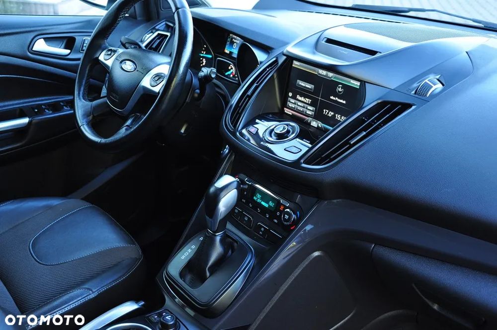 Ford Kuga 2.0 TDCi 4WD Titanium - 28