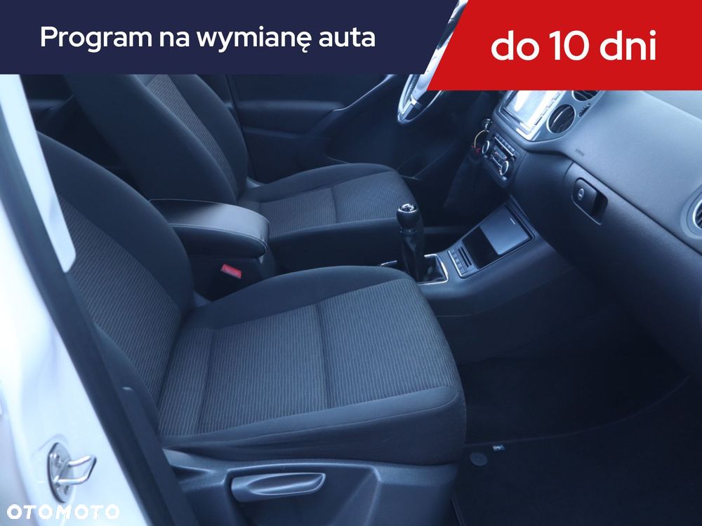 Volkswagen Tiguan - 11
