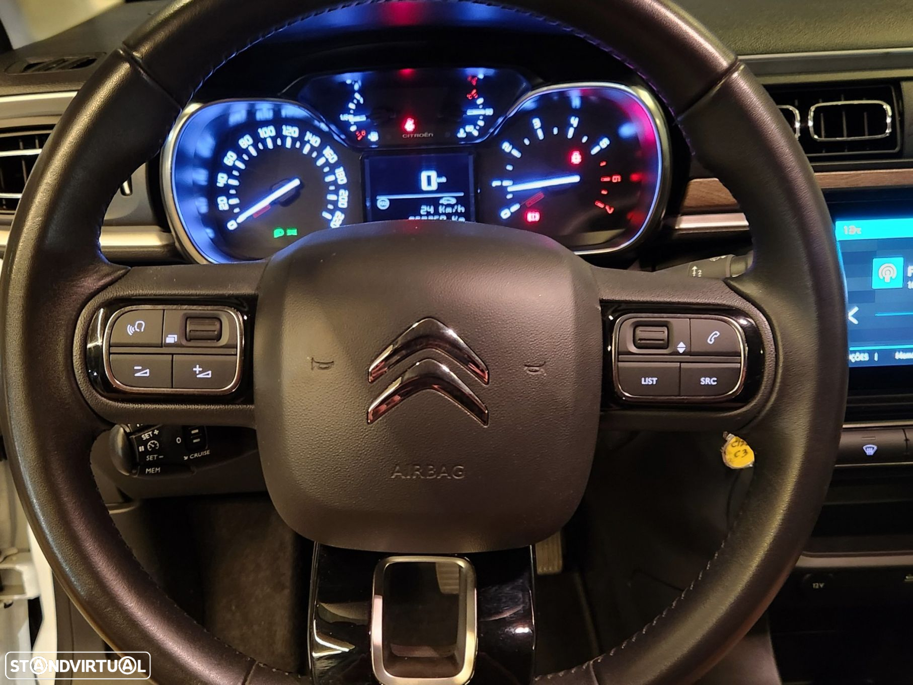 Citroën C3 1.2 PureTech Shine - 10