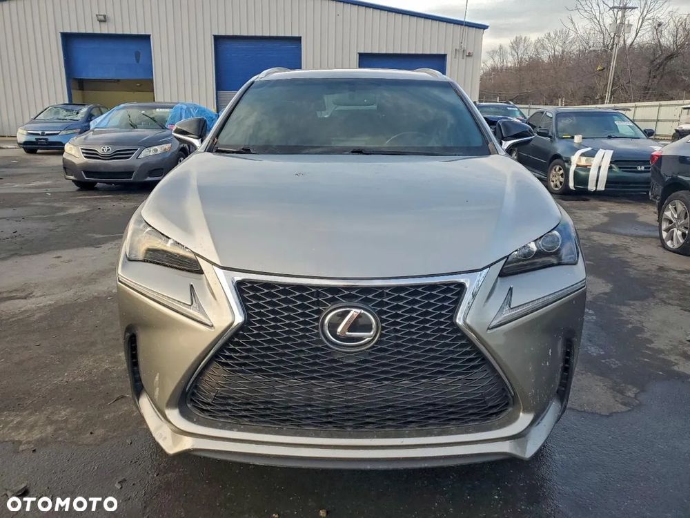 Lexus NX 200t AWD - 5