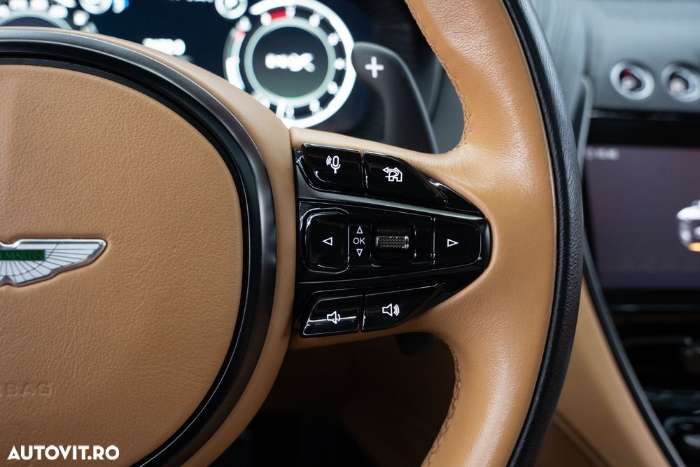 Aston Martin DBX Standard - 32