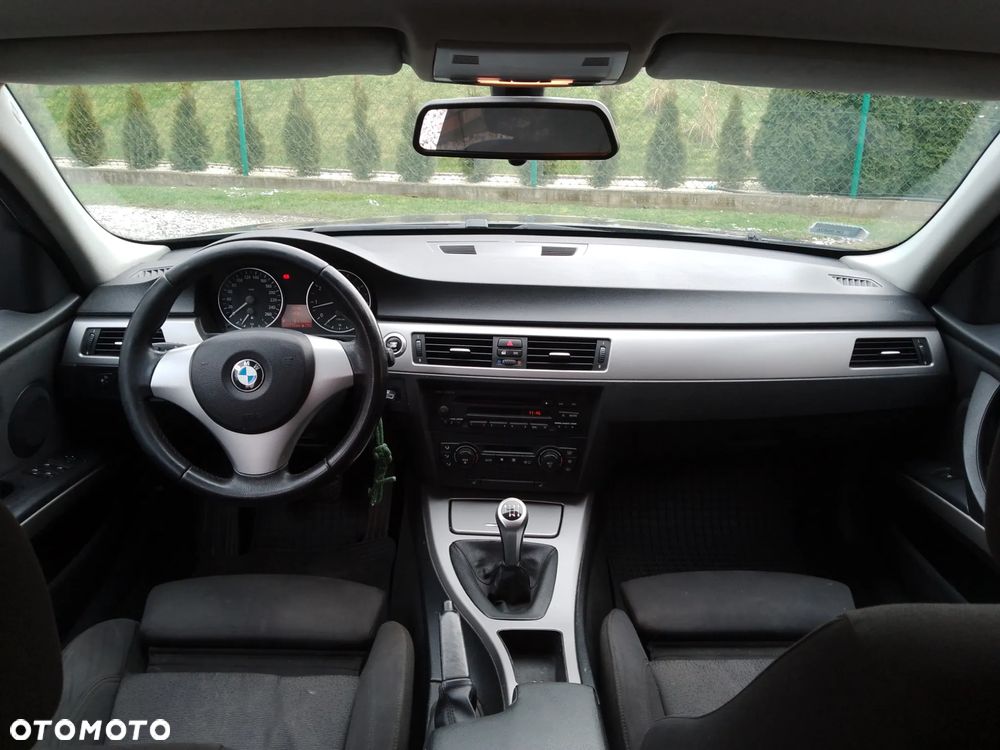 BMW Seria 3 - 11