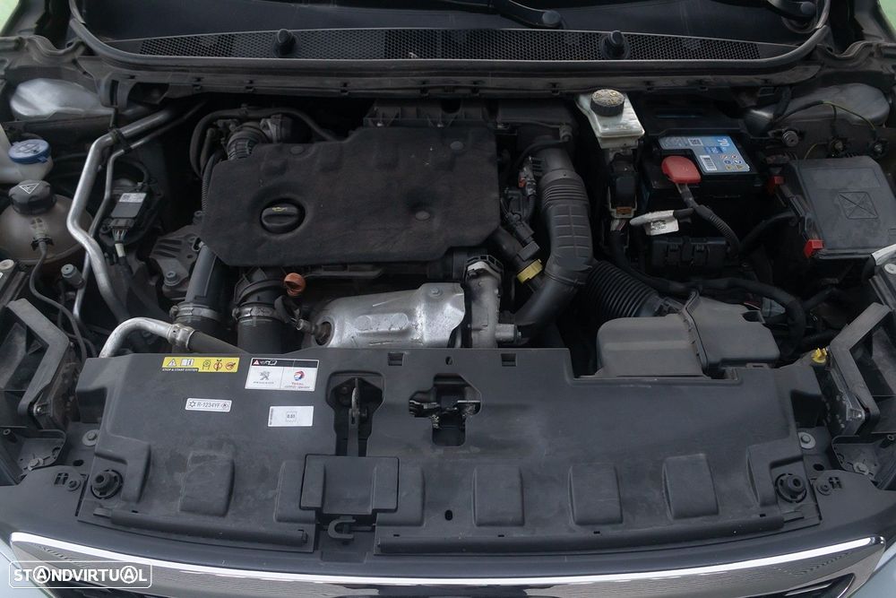 Peugeot 308 1.5 BlueHDi GT Line - 25
