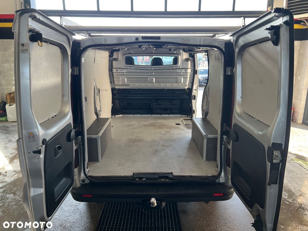 Opel Vivaro - 23