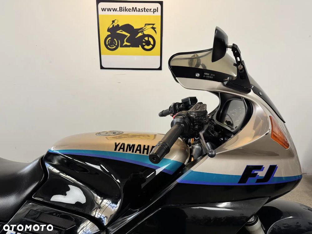 Yamaha FJ - 10