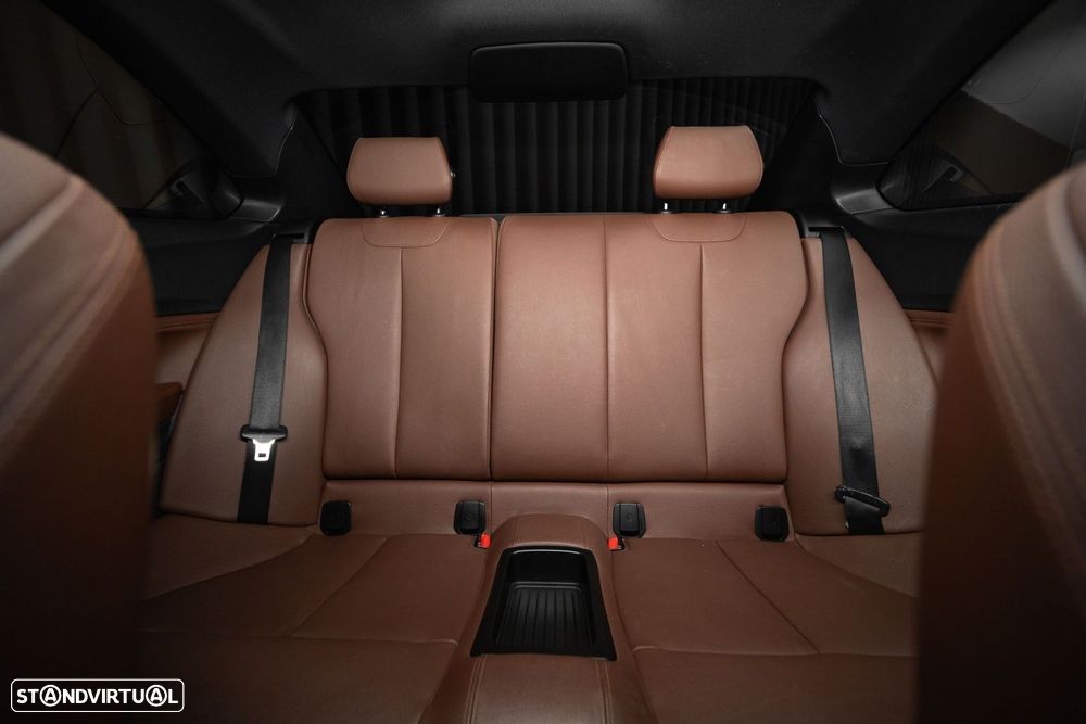 BMW 220 d Coupe Pack M Auto - 30