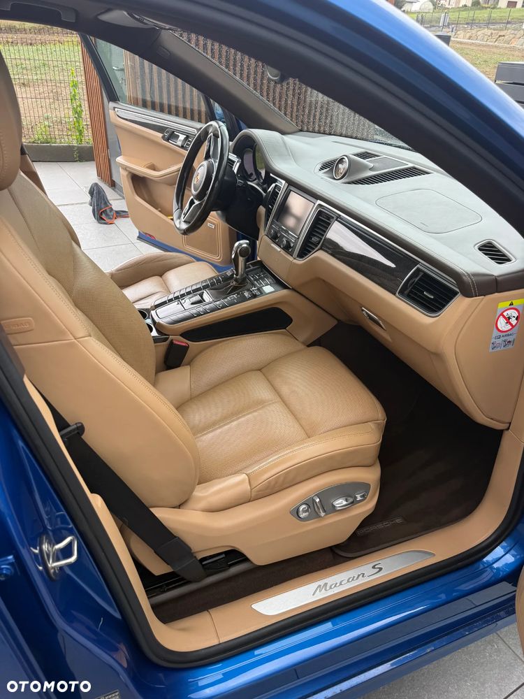 Porsche Macan - 10