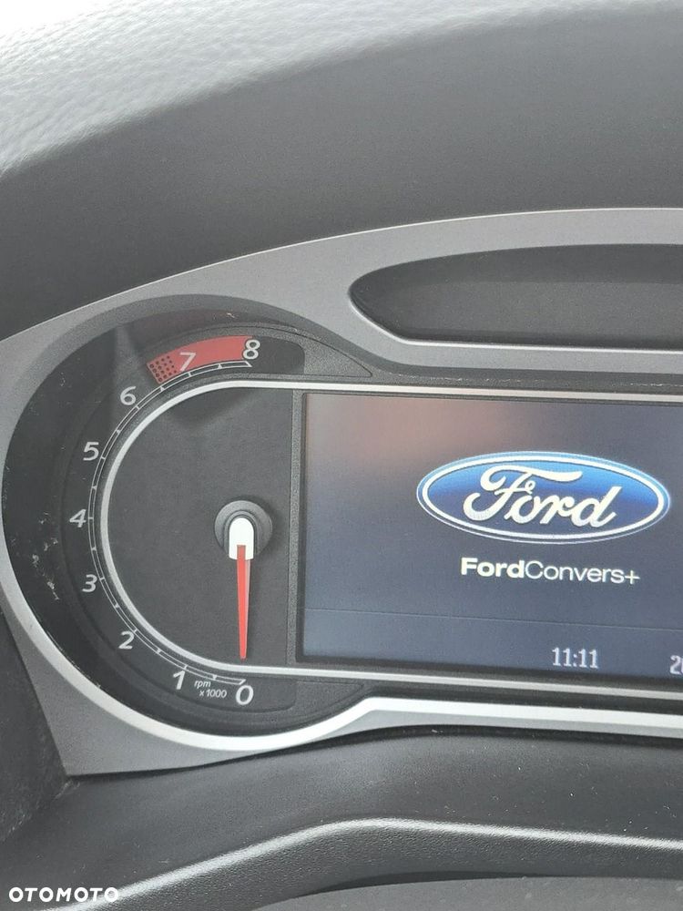 Ford Mondeo - 36