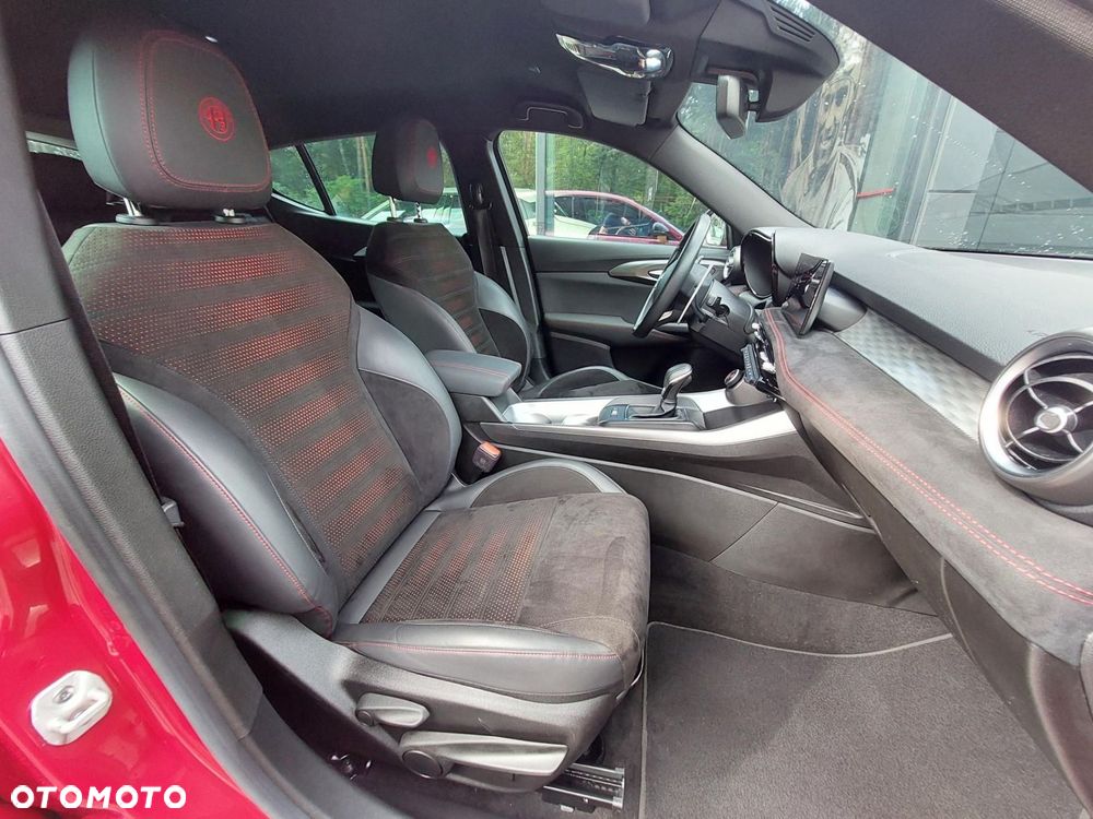 Alfa Romeo Tonale 1.5 T4 GSE mHEV Veloce DCT - 14