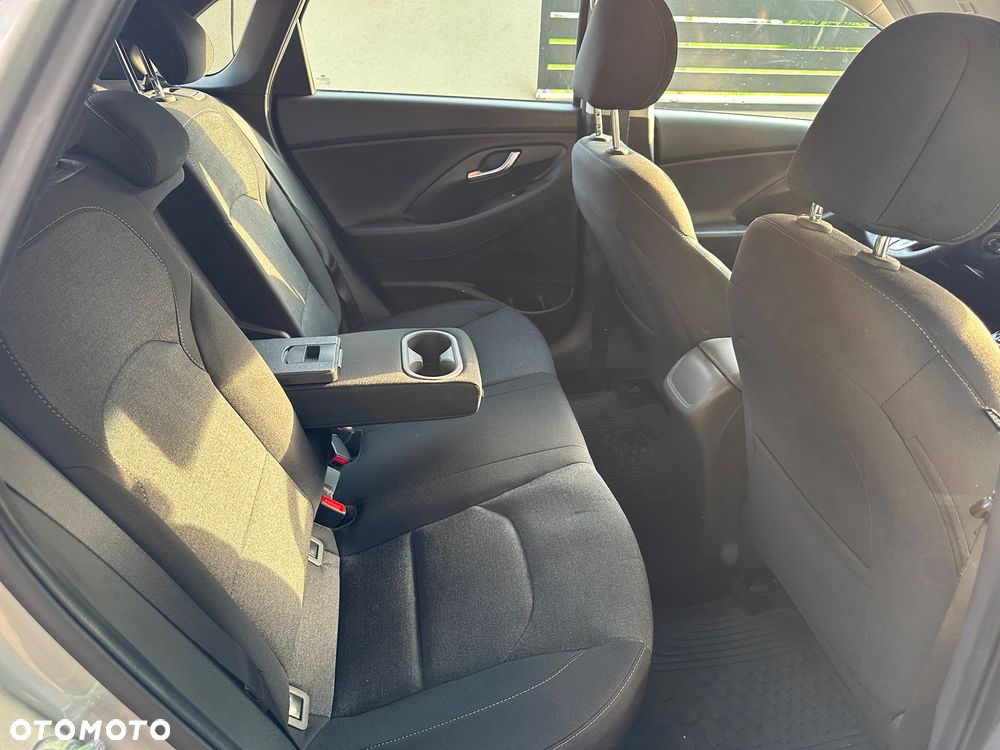 Hyundai i30 1.5 DPI Comfort - 25