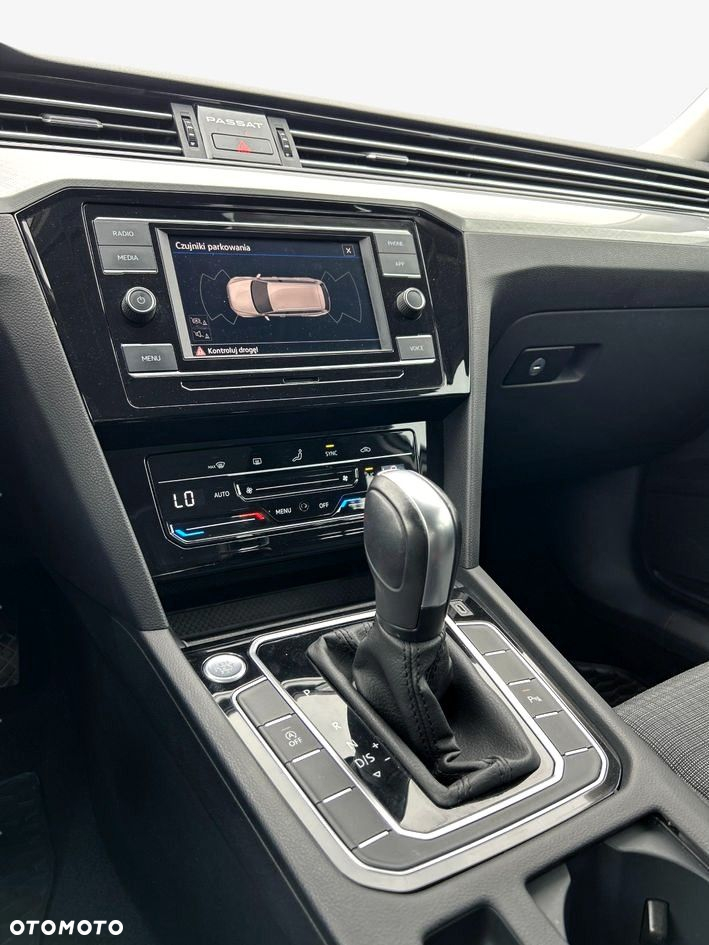Volkswagen Passat 2.0 TDI EVO Business DSG - 20