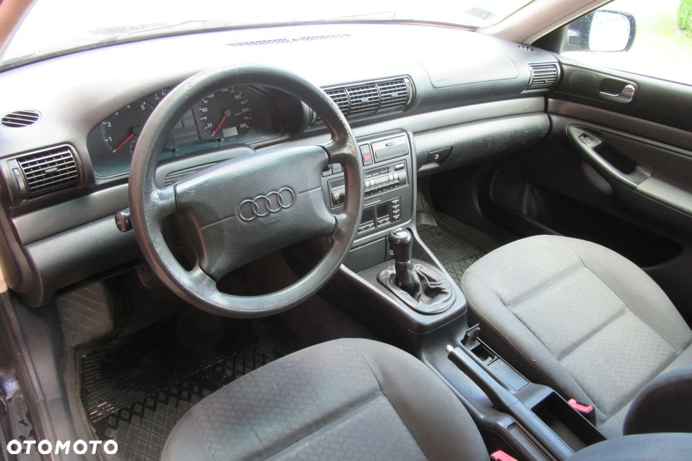 Audi A4 Avant - 4