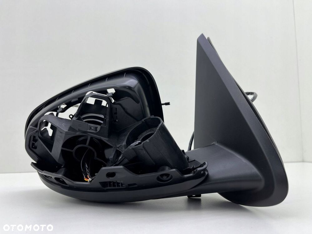 DACIA DUSTRE II LUSTERKO PRAWE 9-PIN EUROPA - 1