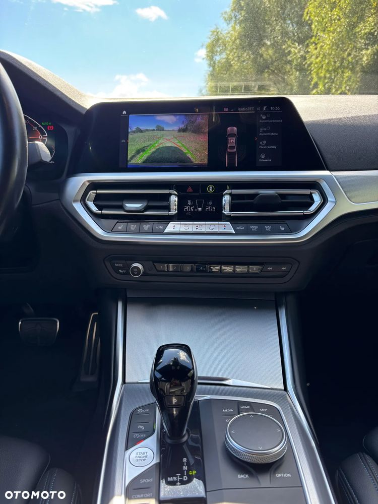 BMW Seria 3 330i xDrive M Sport sport - 18
