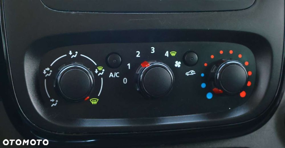 Opel Vivaro - 34