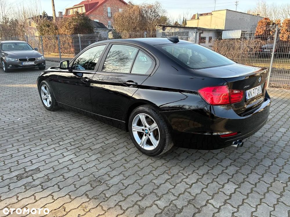 BMW Seria 3 328i xDrive - 4