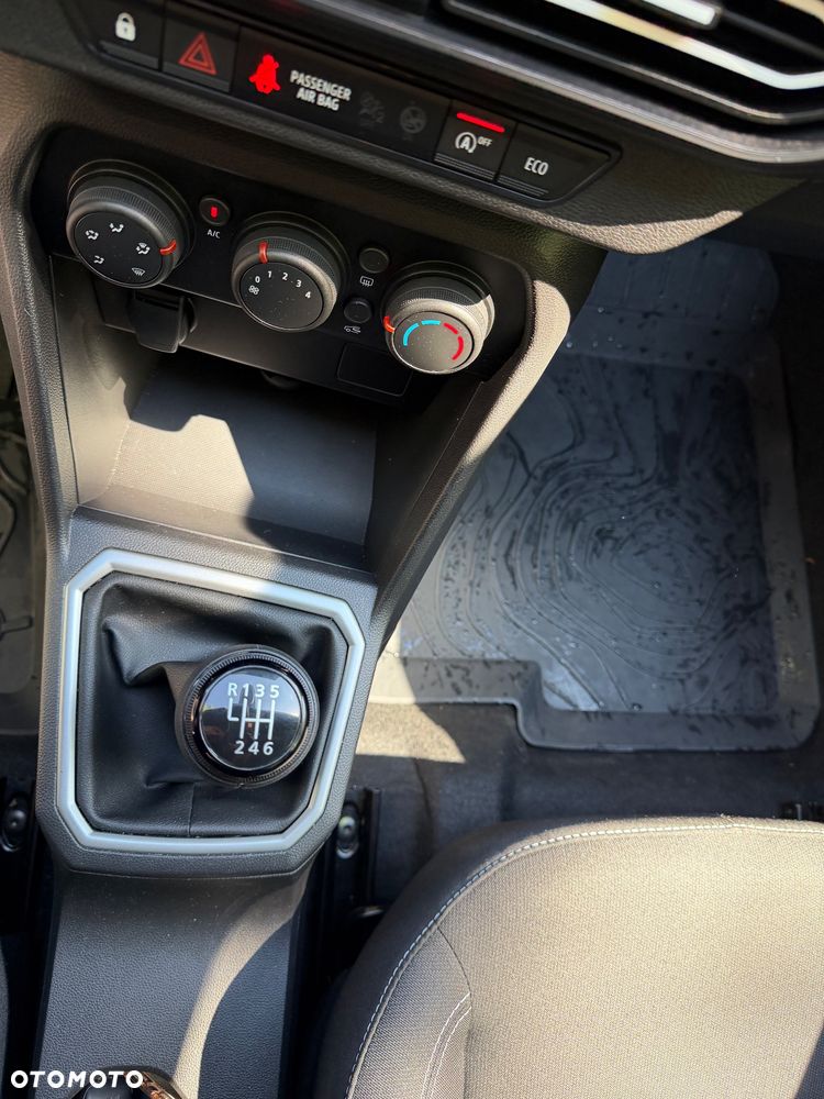Dacia Jogger 1.0 TCe Comfort 7os - 13