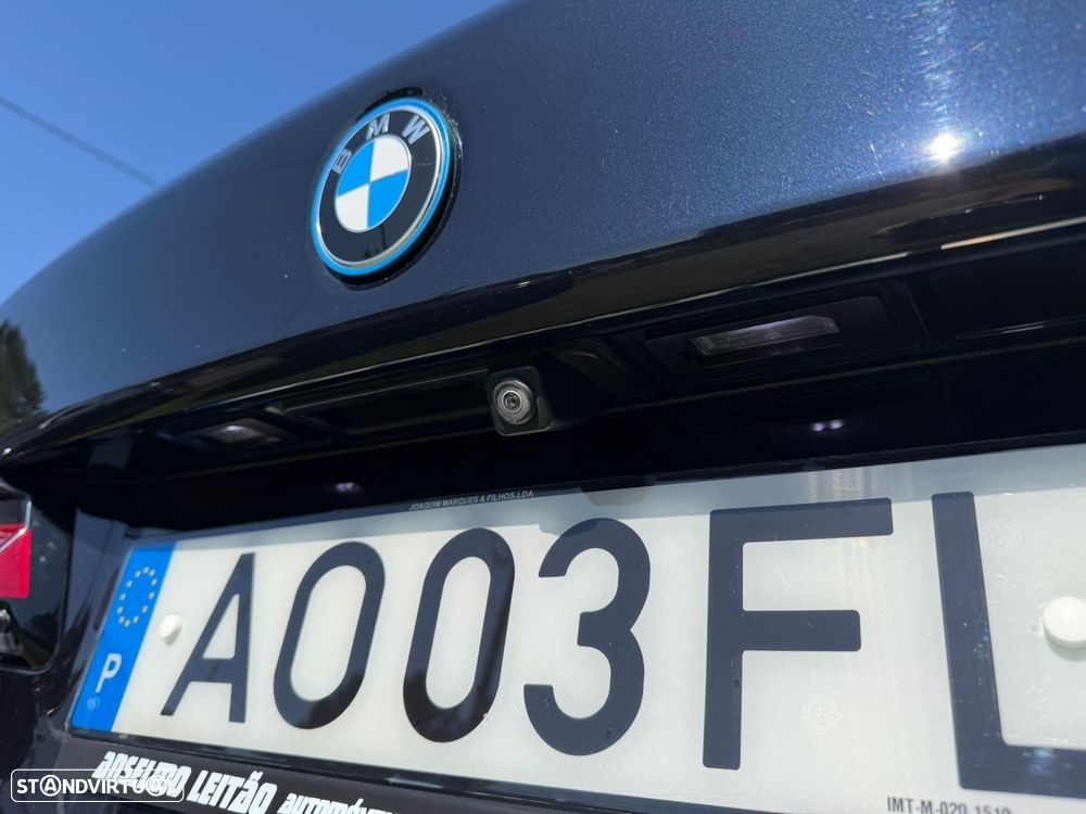 BMW 520 e Pack M — fotografia 13