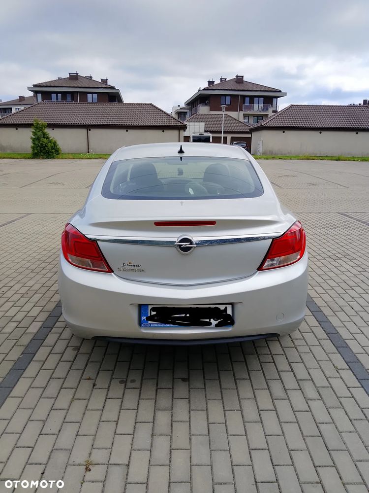 Opel Insignia 1.8 - 16