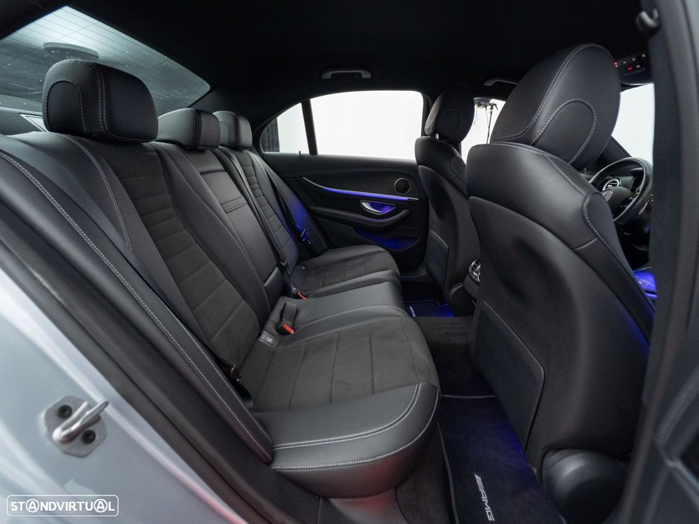 Mercedes-Benz E 300 de AMG Line - 44