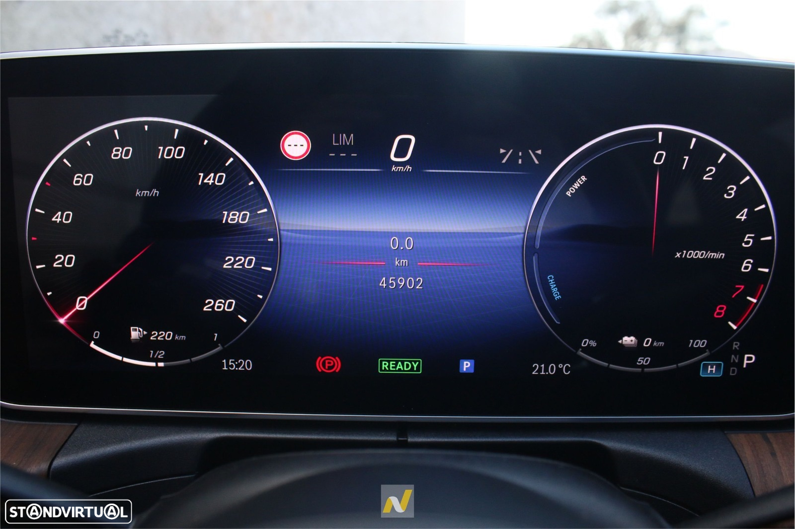 Mercedes-Benz C 300 e AMG Line - 32