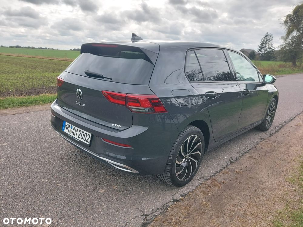 Volkswagen Golf - 4