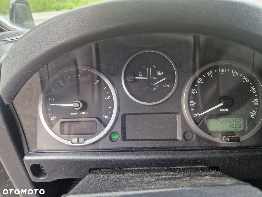 Land Rover Defender 2.2 TD4 SE - 4