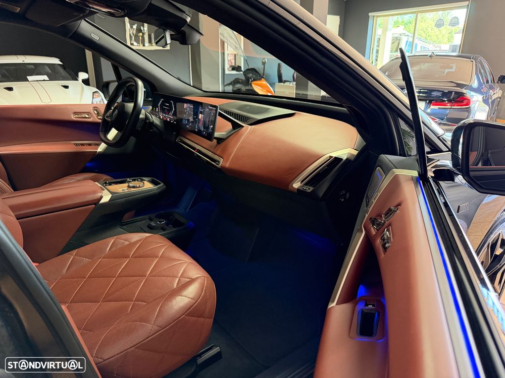 BMW iX M60 - 18