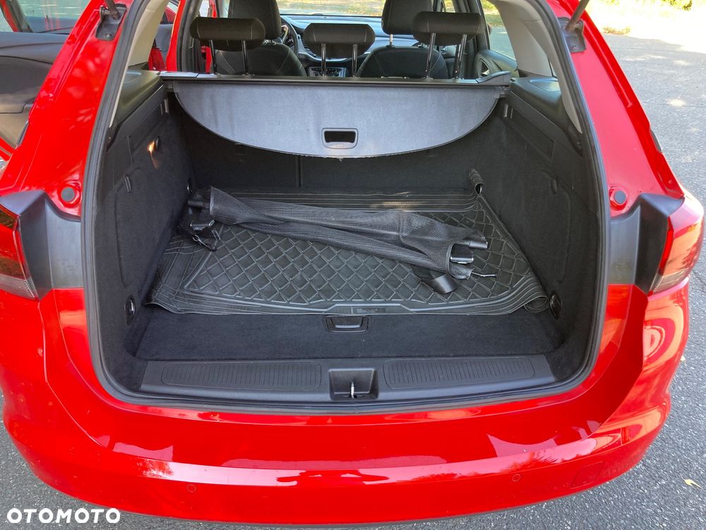 Opel Astra 1.4 Essentia - 9