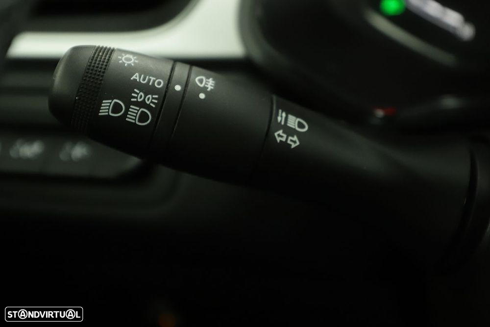 Renault Captur 1.0 TCe Techno Bi-Fuel - 17