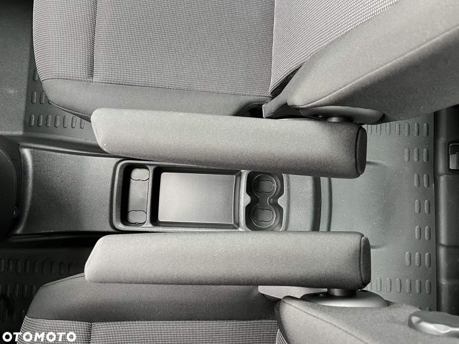 Fiat Doblo Maxi 5 miejsc - 14