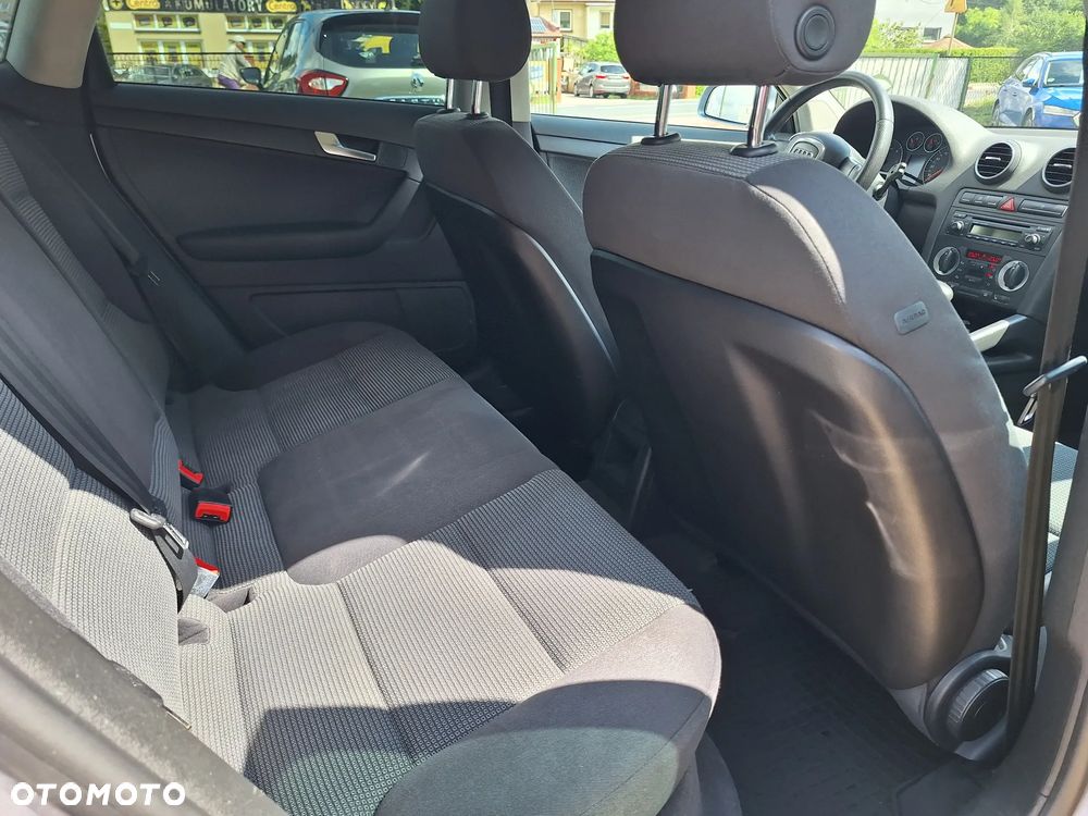 Audi A3 Sportback 2.0 TDI DSG Attraction - 25