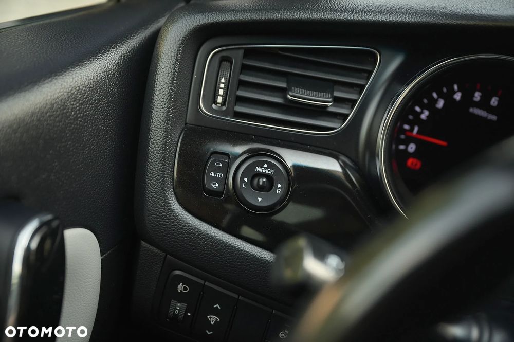 Kia Ceed 1.6 CRDi 128 Platinum Edition - 37