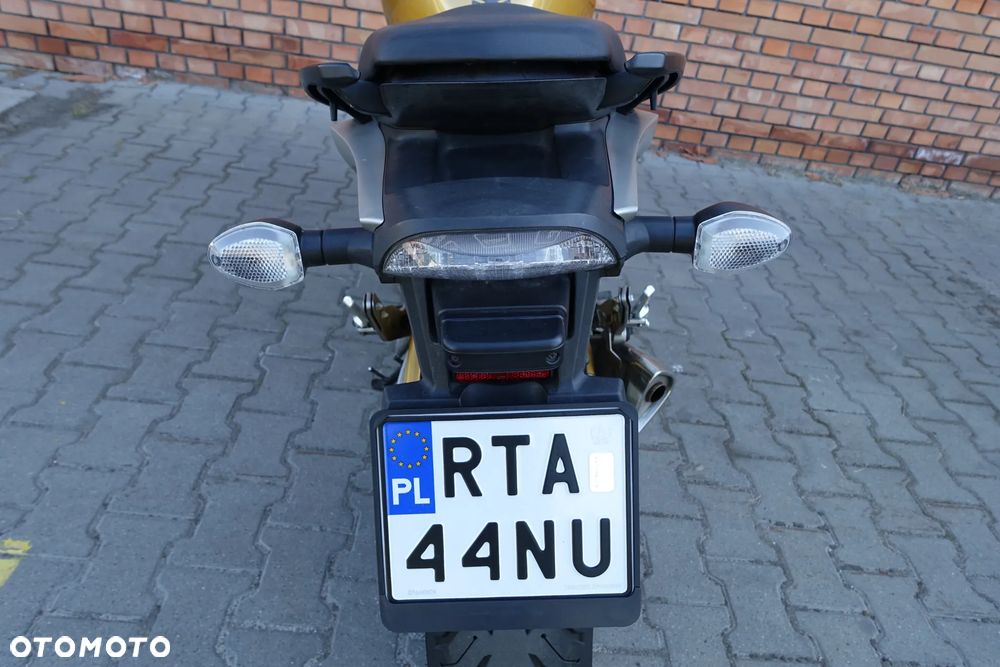 Honda Hornet - 16