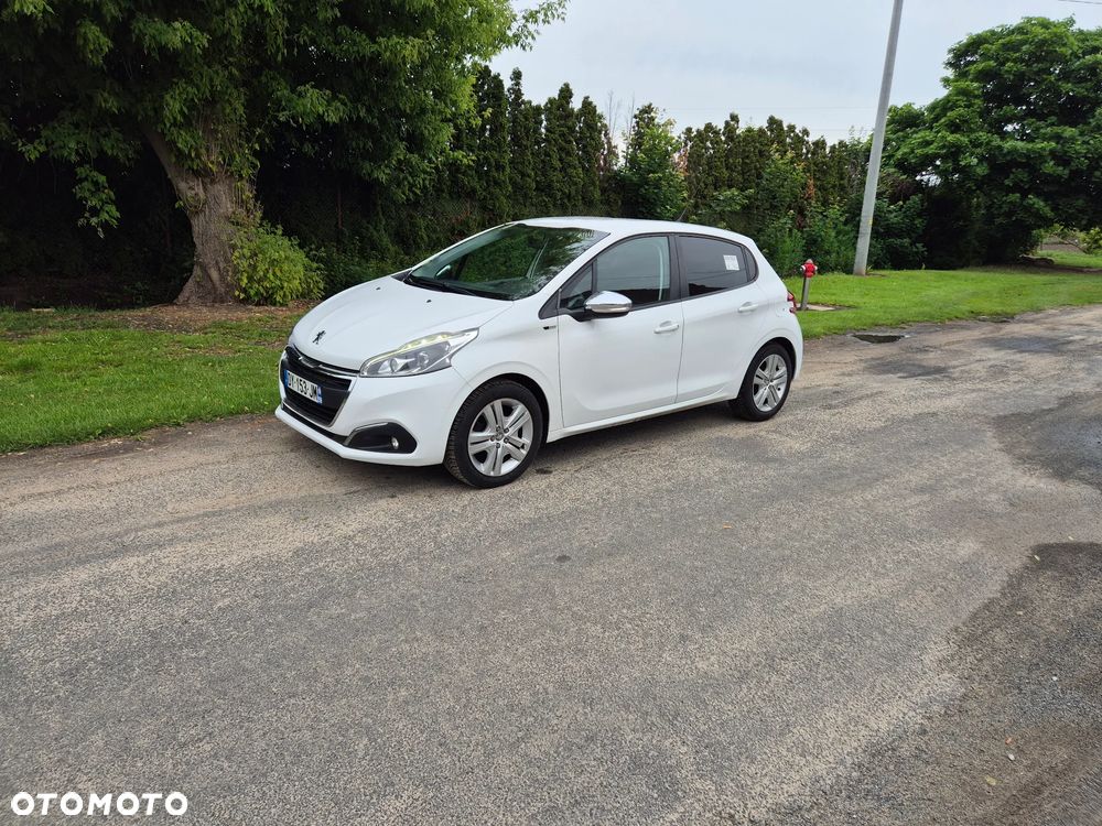 Peugeot 208 - 2