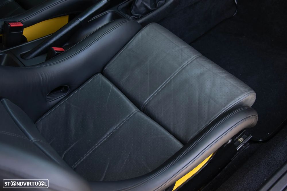 Porsche 911 (993) Coupé 3.8 Carrera RS - 32