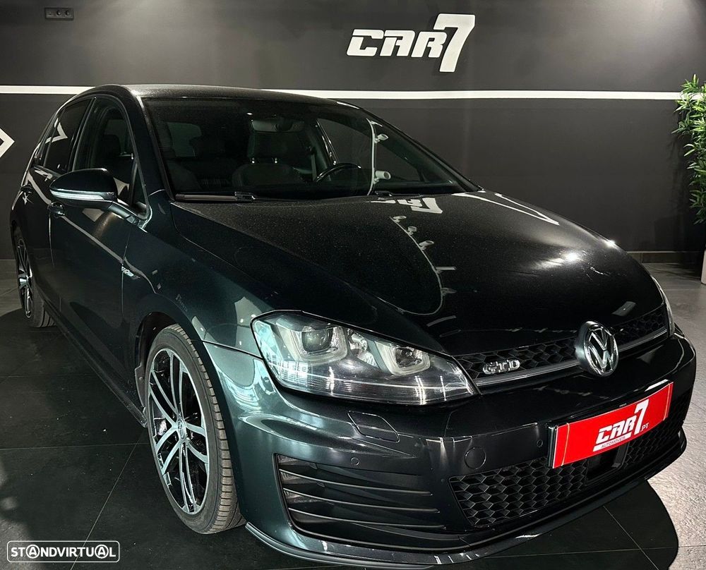 VW Golf 2.0 TDI GTD DSG - 1