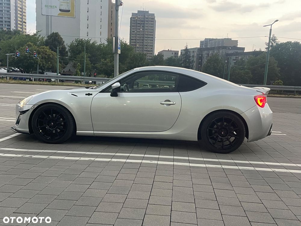 Toyota GT86 2.0 Prestige - 10