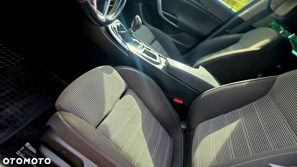 Opel Insignia 2.0 Exclusive - 12